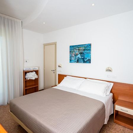 Hotel Globus Bellaria – Igea Marina Kültér fotó