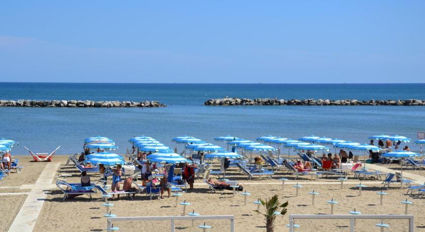 Hotel Globus Bellaria – Igea Marina Kültér fotó